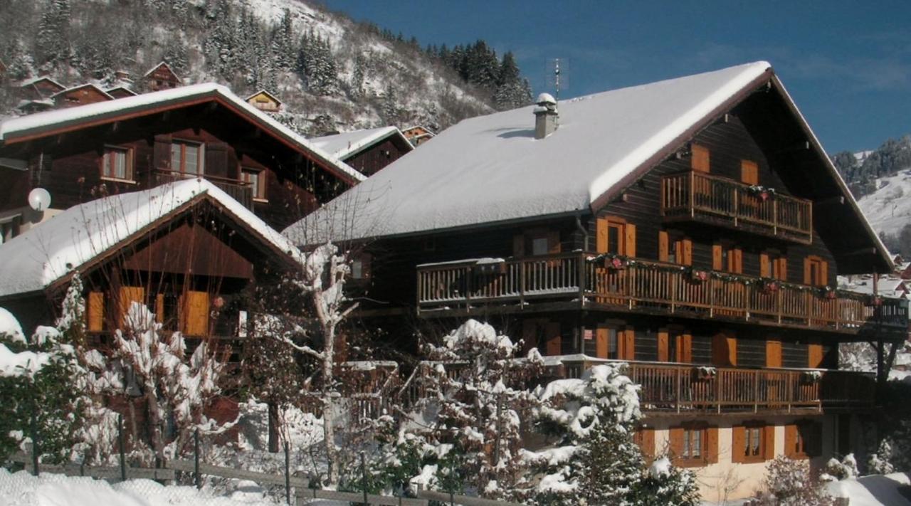 "Chalet Les Aravis" Chalet Et Appartements Льо Гран-Борнан Екстериор снимка